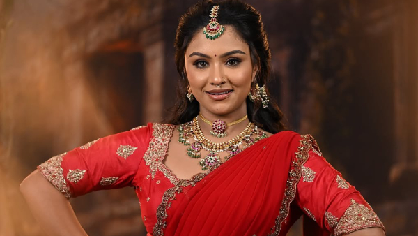 ಭರತನಾಟ್ಯ ಕಲಾವಿದೆ