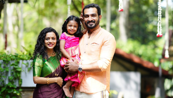 ಅಮೃತಾ ರಾಮಮೂರ್ತಿ- ರಘು