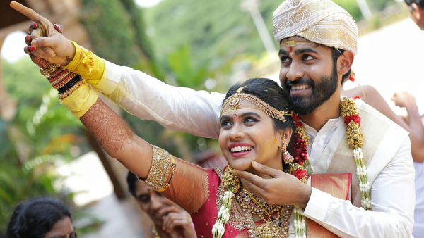 ಯುವ ರಾಜ್‌ಕುಮಾರ್ & ಶ್ರೀದೇವಿ ಭೈರಪ್ಪ 