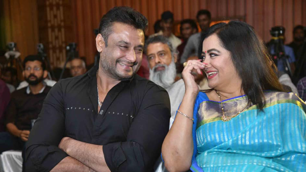 ಮದರ್ ಇಂಡಿಯಾ ಅನ್‌ಫಾಲೋ