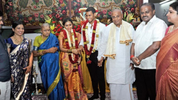 ನಿಖಿಲ್ ಕುಮಾರಸ್ವಾಮಿ