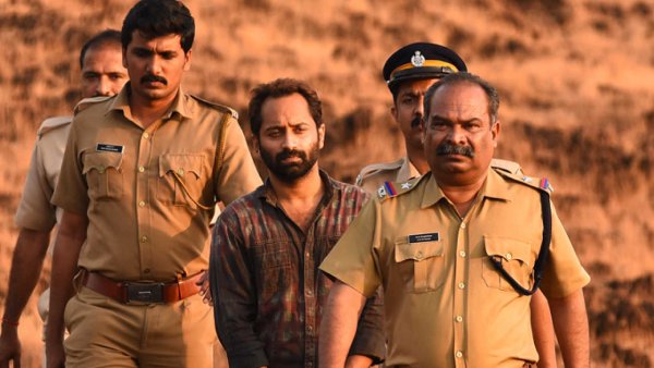 Thondimuthalum Driksakshiyum