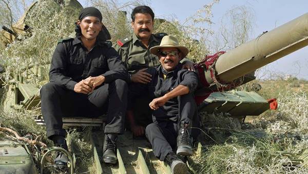 1971 ബിയോണ്ട് ബോര്‍ഡേഴ്സ്