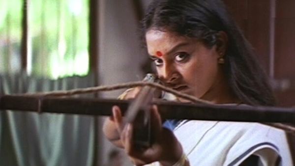 Kannezhuthi Pottum Thottu