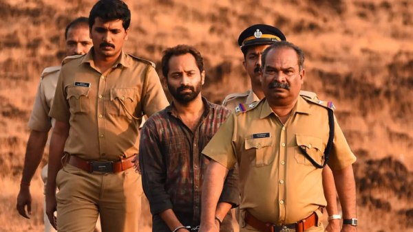 Thondimuthalum Driksakshiyum