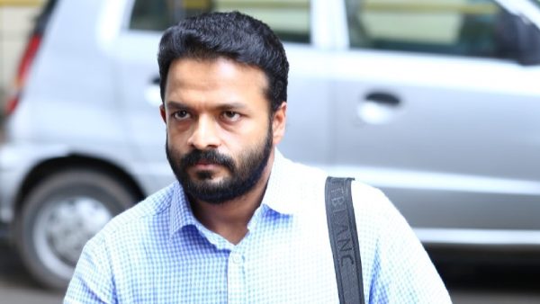 Sudhi in Su.. Su... Sudhi Vathmeekam