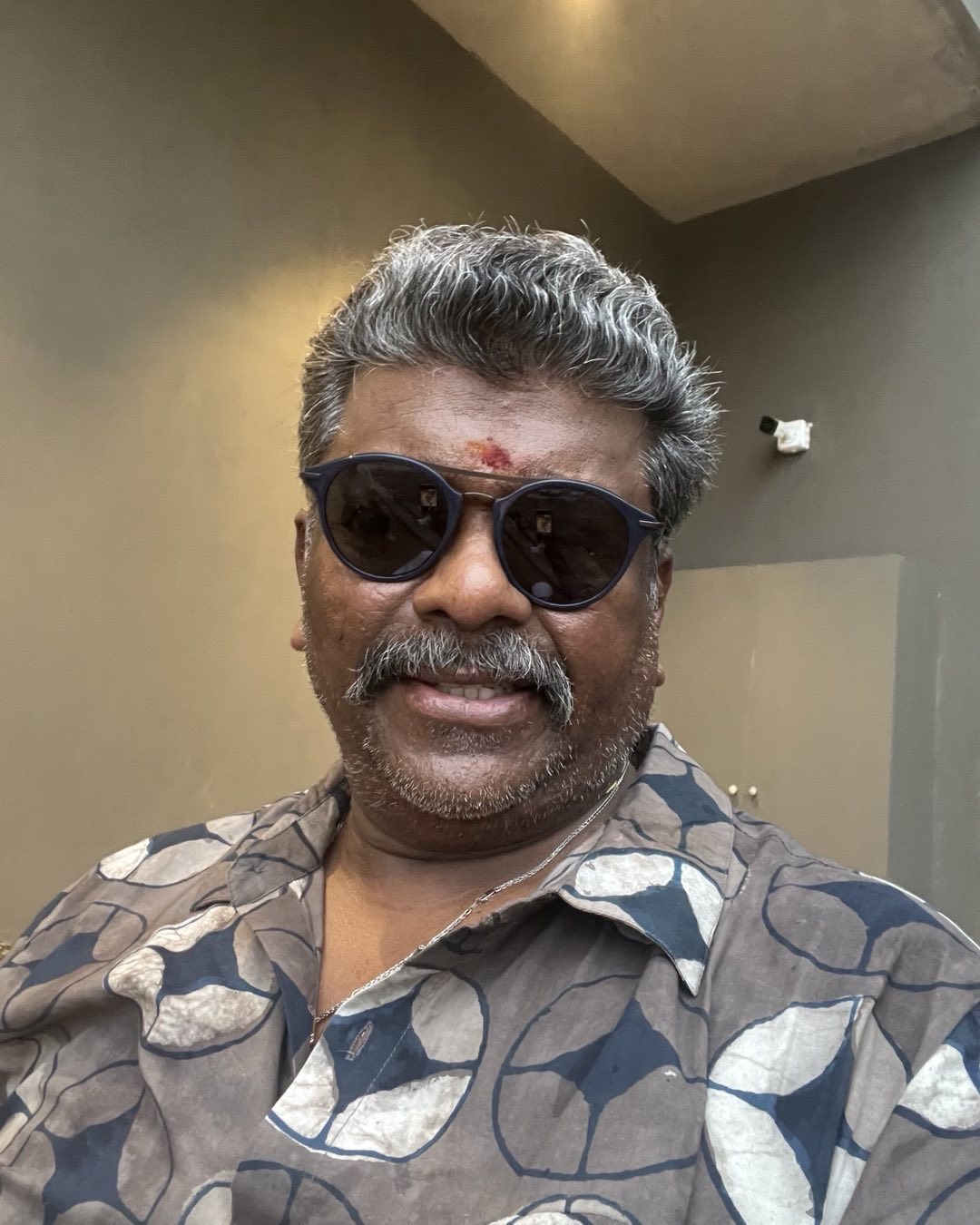 பார்த்திபன்