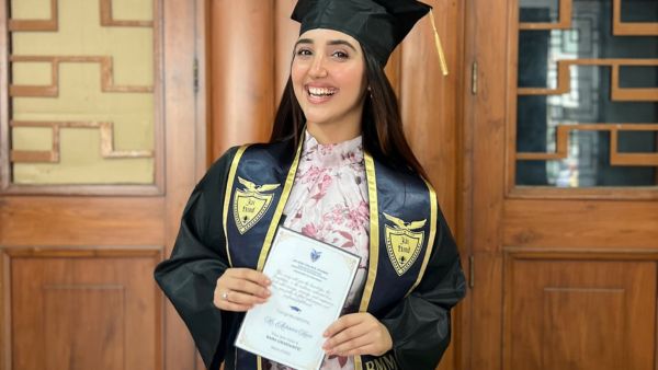 Ashnoor Kaur Early Life and Education 