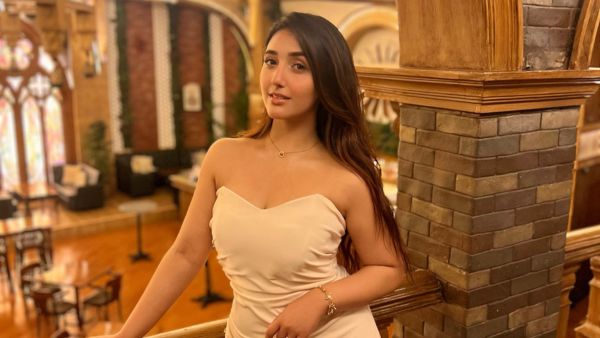 Ashnoor Kaur Famous Meme 