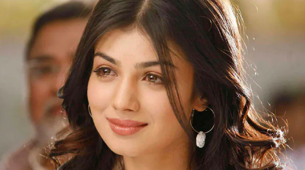 అయోష టాకి