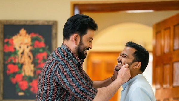 Vinu in Guruvayoor Ambalanadayil