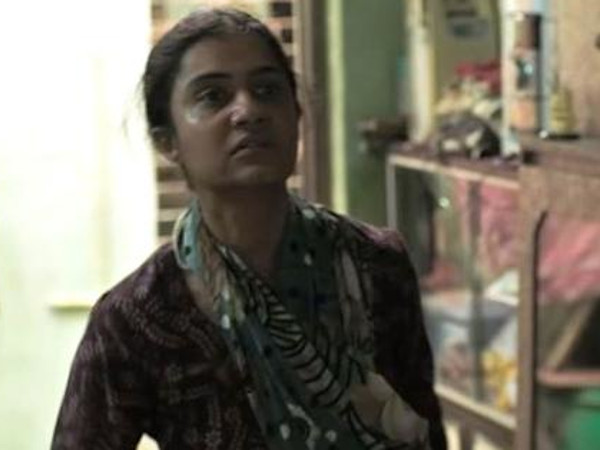 BEST SUPPORTING ACTRESS - AMRUTA SUBHASH