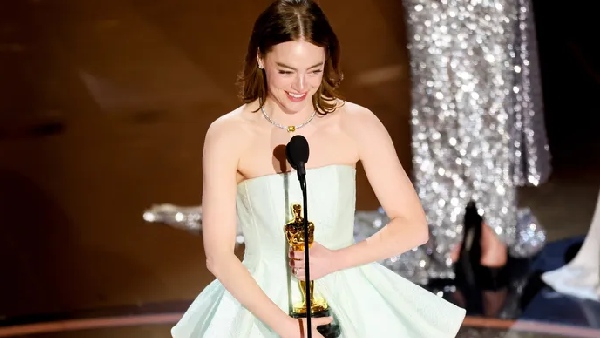 बेस्ट एक्ट्रेस - एम्मा स्टोन