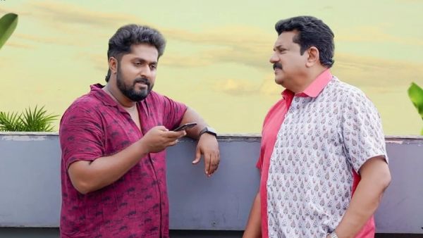 Super Zindagi - ManoramaMAX