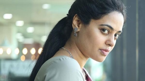 Blackmail Cast & Performances