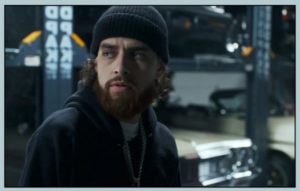 Clika Cast & Performances