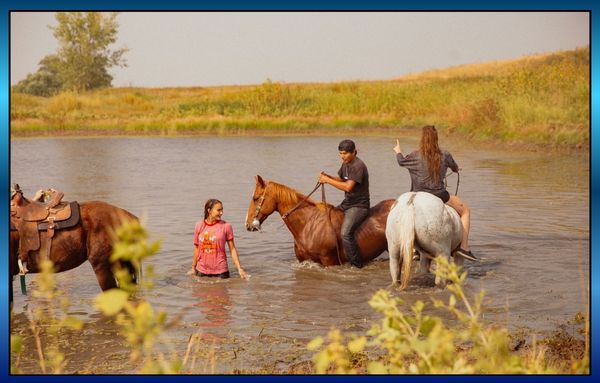 East of Wall Cast & Performances