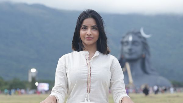 Aurora Sinclair: A Rising Face in Tamil Entertainment