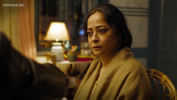 बेस्ट सहायक किरदार (फिमेल) - शीबा चड्ढा (बधाई दो)