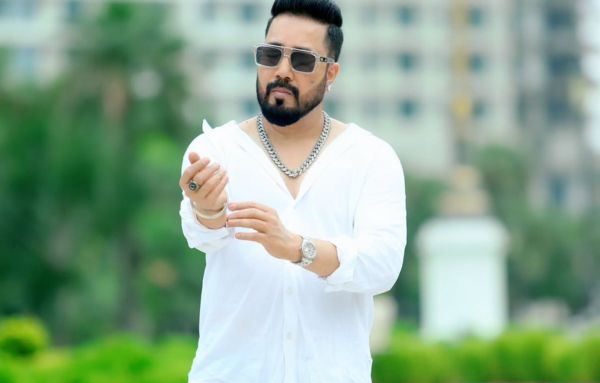 Mika Singh