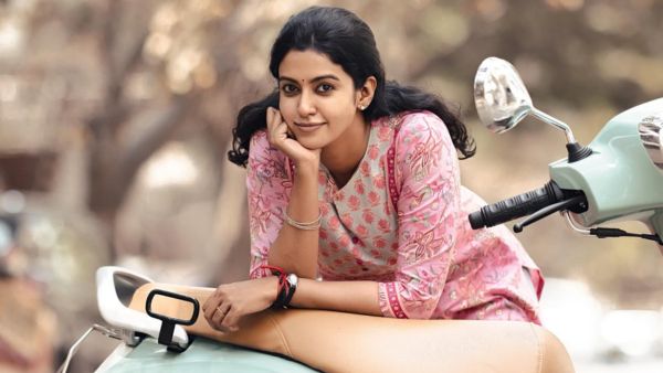 Roshini Holds a Degree in Human Biology