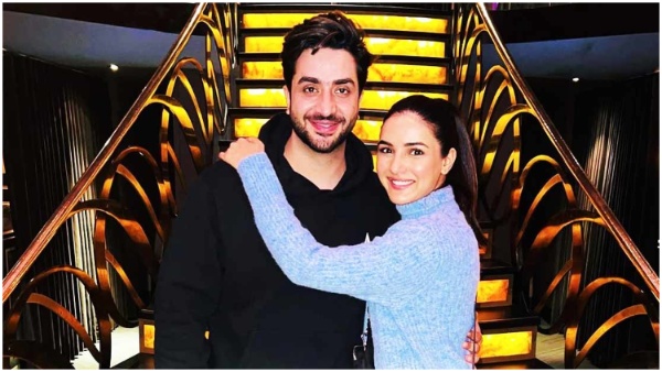 Jasmine Bhasin- Ali Goni