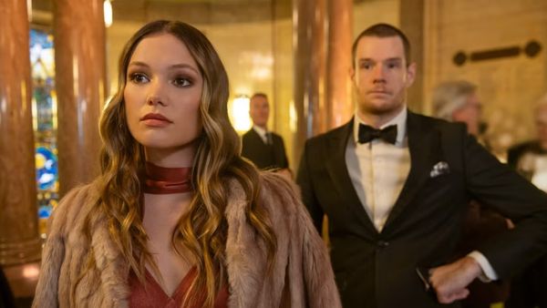 Jingle Bell Heist Cast & Crew