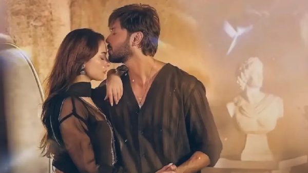 Kabhi Main Kabhi Tum