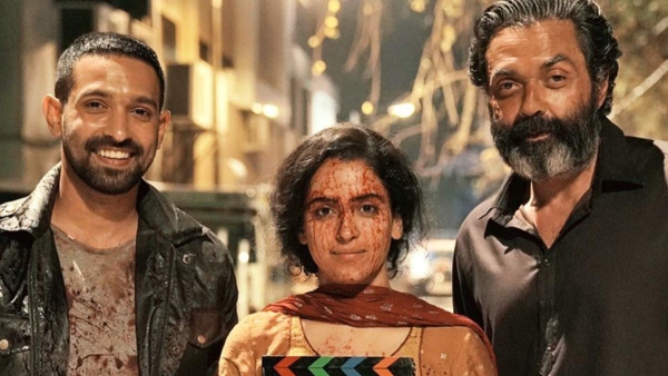 लव हॉस्टल