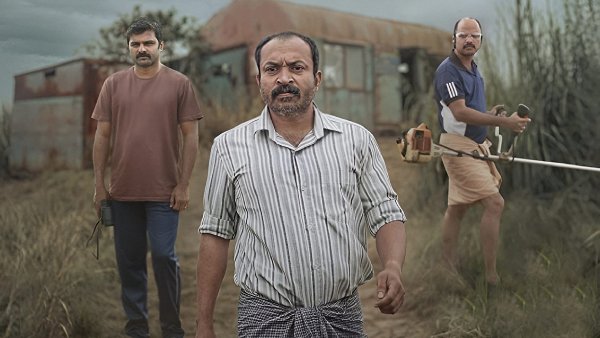 Ela Veezha Poonchira