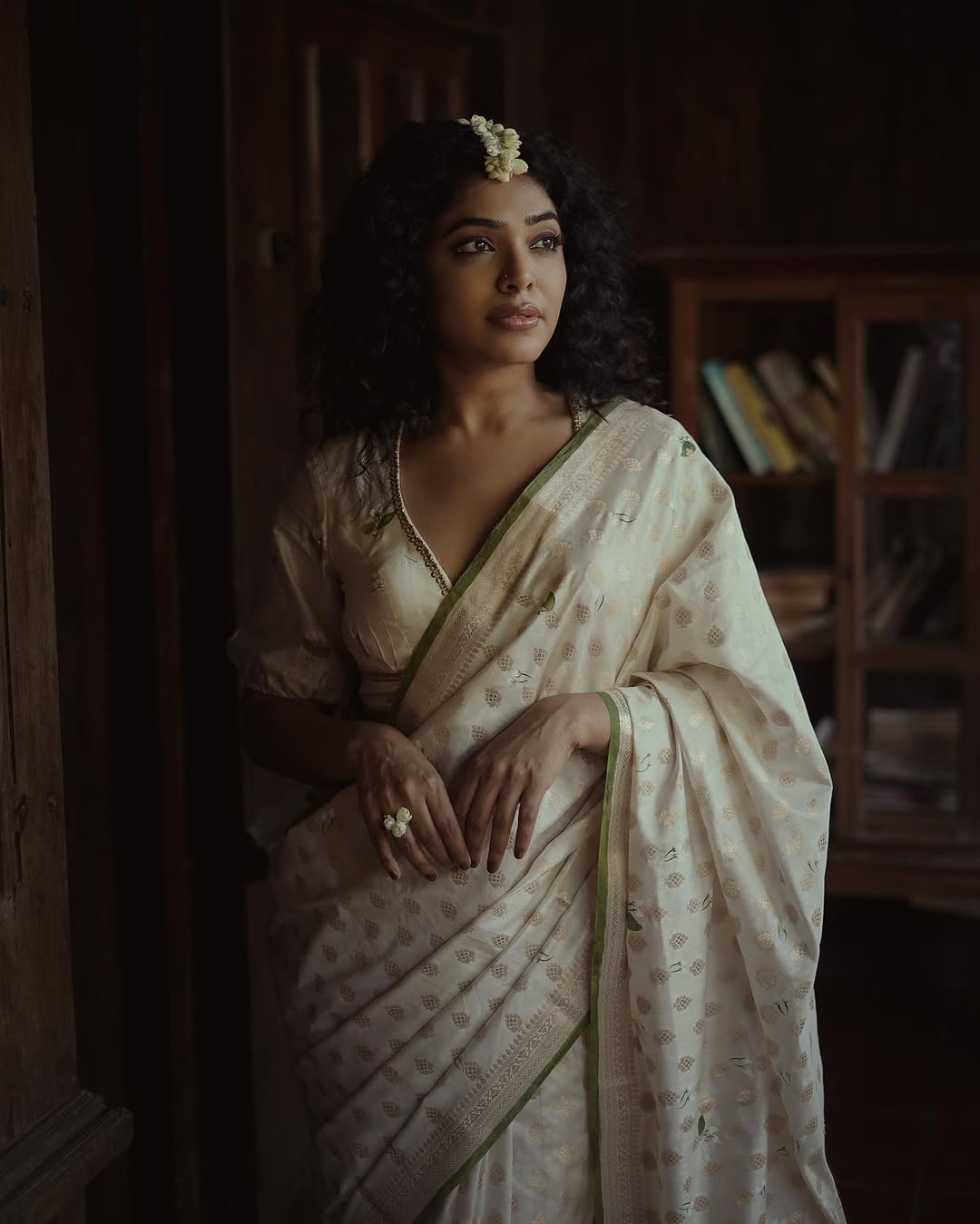 Retro Elegance With A Bold Twist