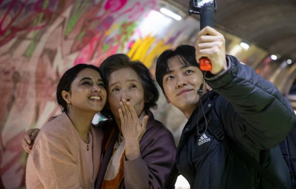 Made in Korea Cast & Performances