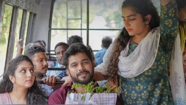 Madhura Manohara Moham Story Line