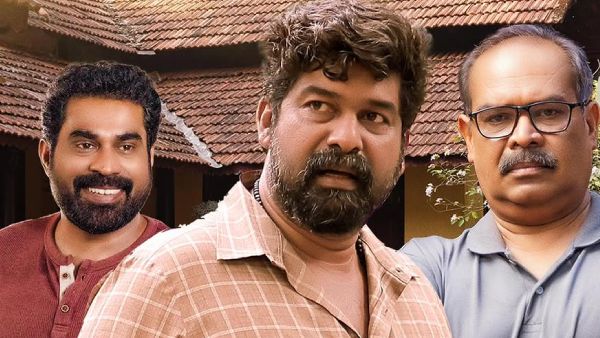  Narayaneente Moonnaanmakkal (Theatre)