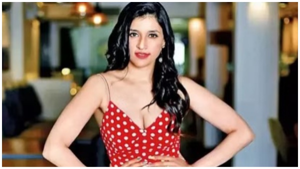 मन्नारा चोपड़ा