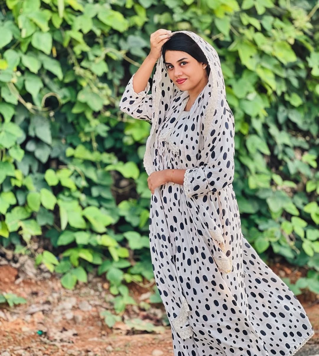 Jasmin Jaffer- 1.6M Subscribers