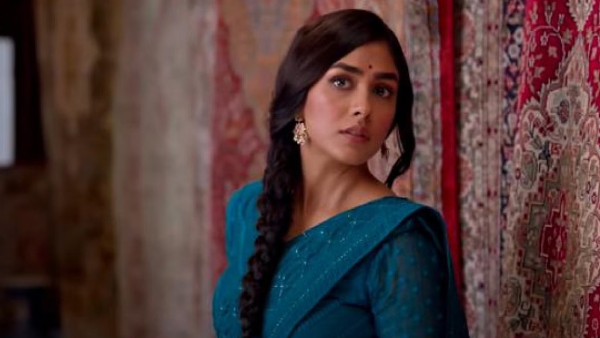 మృణాల్ ఠాకూర్