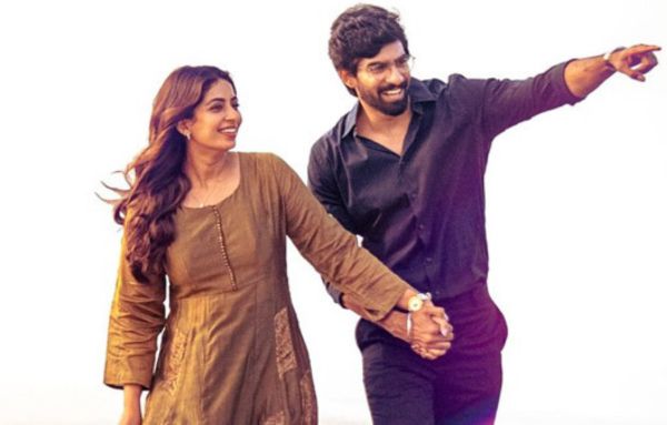 Nee Forever Cast Performance