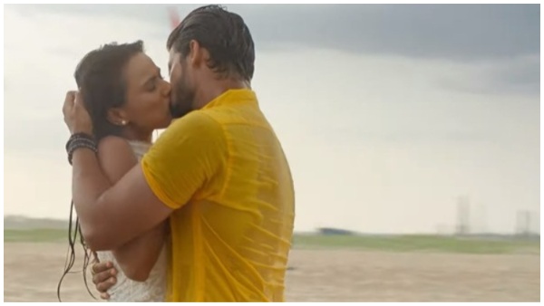 निया शर्मा