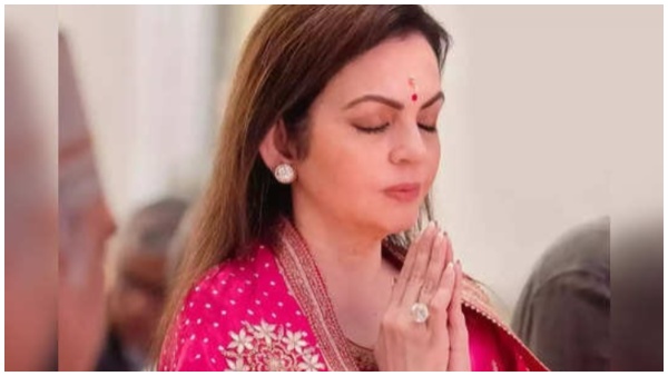 नीता अंबानी की सिंपल डाइट