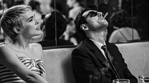 Nouvelle Vague: Plot Overview