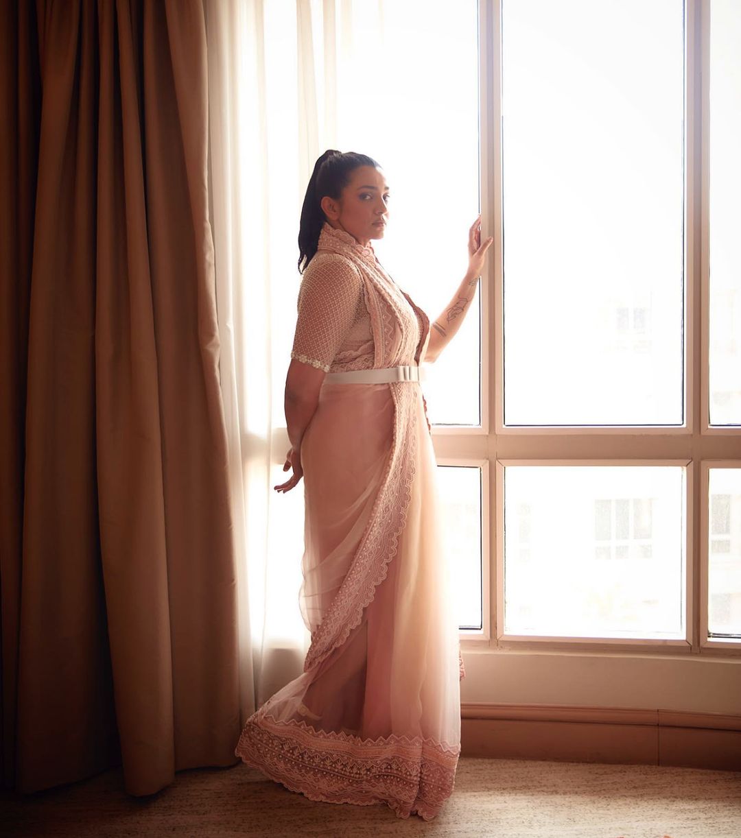  Effortless Elegance In Traditional Attire