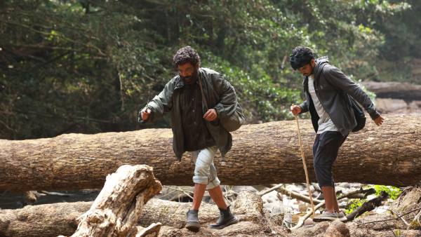 Poyyamozhi StoryLine