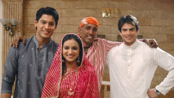 Babul Ka Aangann Chootey Na