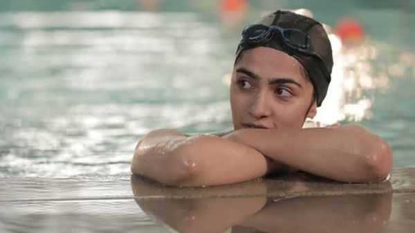 She learned to surf for her role in Baanadariyalli