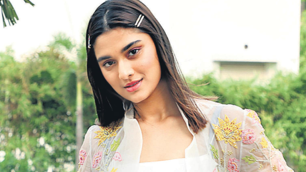 సాయి మంజ్రేకర్