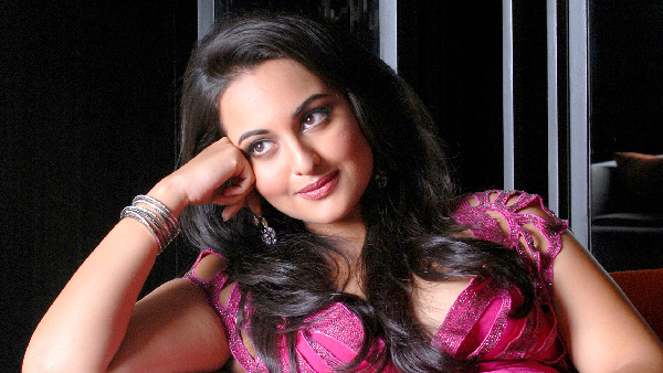 सोनाक्षी सिन्‍हा