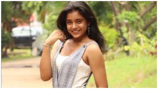 सुंबुल तौकीर खान