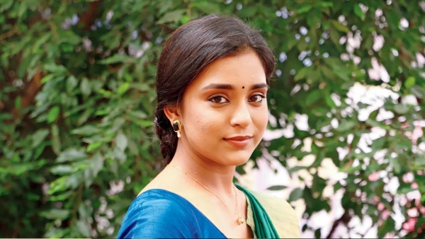 सुम्बुल तौकीर खान