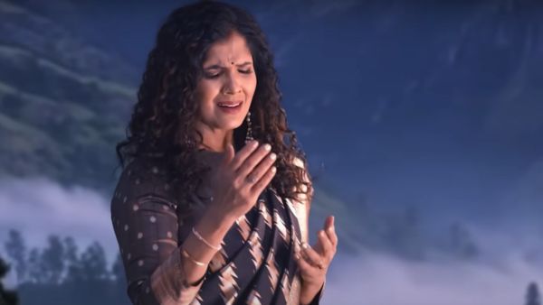 Super Singer 11- 4 Judges, 4 Teams Format